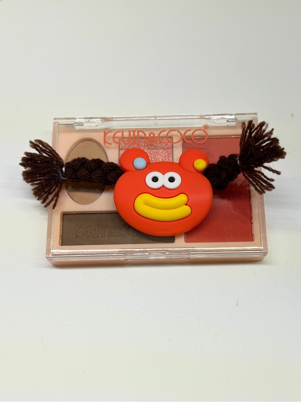 Fun Make-Up Bundle - Picture 2 of 7